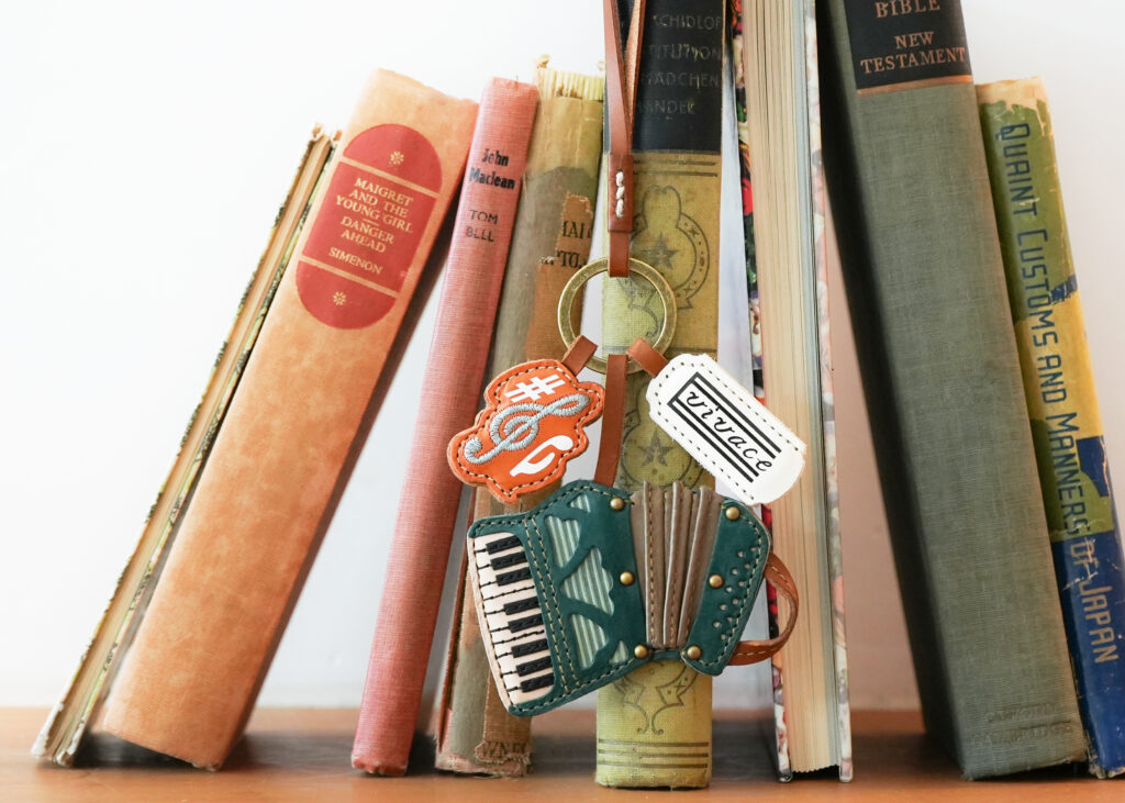 アコーディオンチャーム