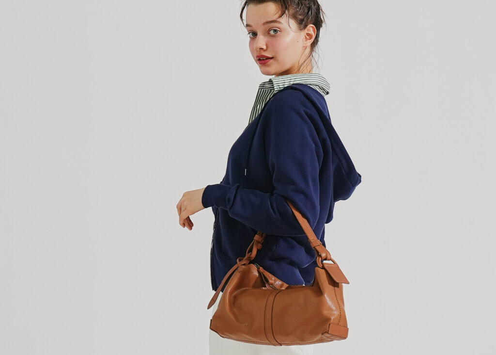 ダークキャメル｜やわらかな温もりを感じる色合い