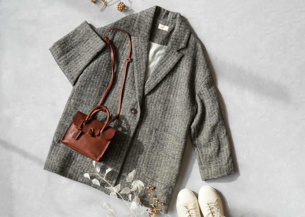 装いに自然なあたたかさを添える