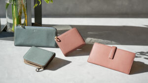 心弾む色、春の開運財布｜genten『アルモニア』4型紹介