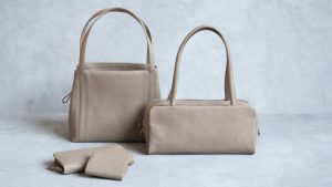 ゴートレザー新色サンドベージュ｜春の新型ボストンバッグ登場【genten】のアイキャッチ画像です。