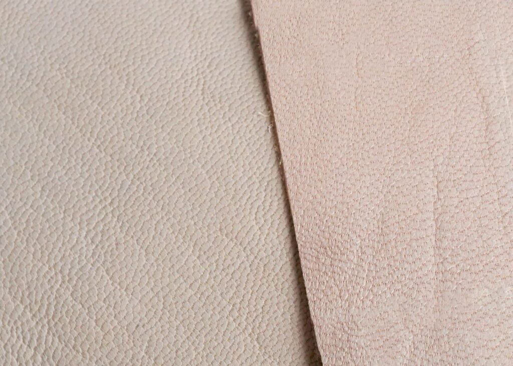 サンドベージュの“控えめな経年変化