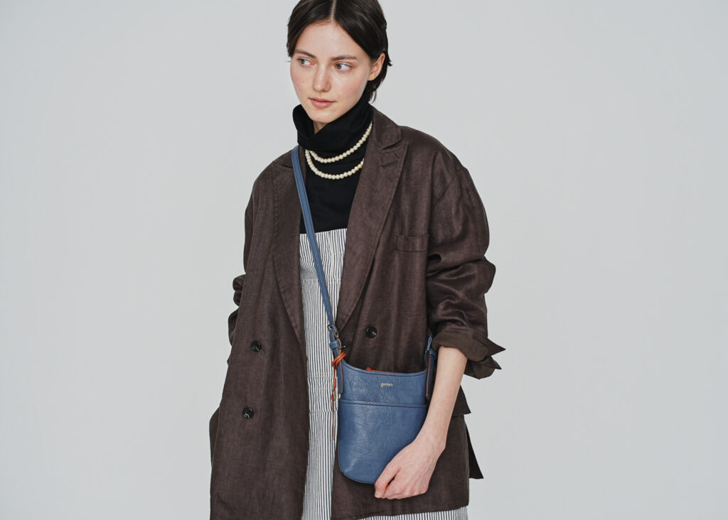 ミニショルダーバッグ｜必要最小限を、美しく持つ