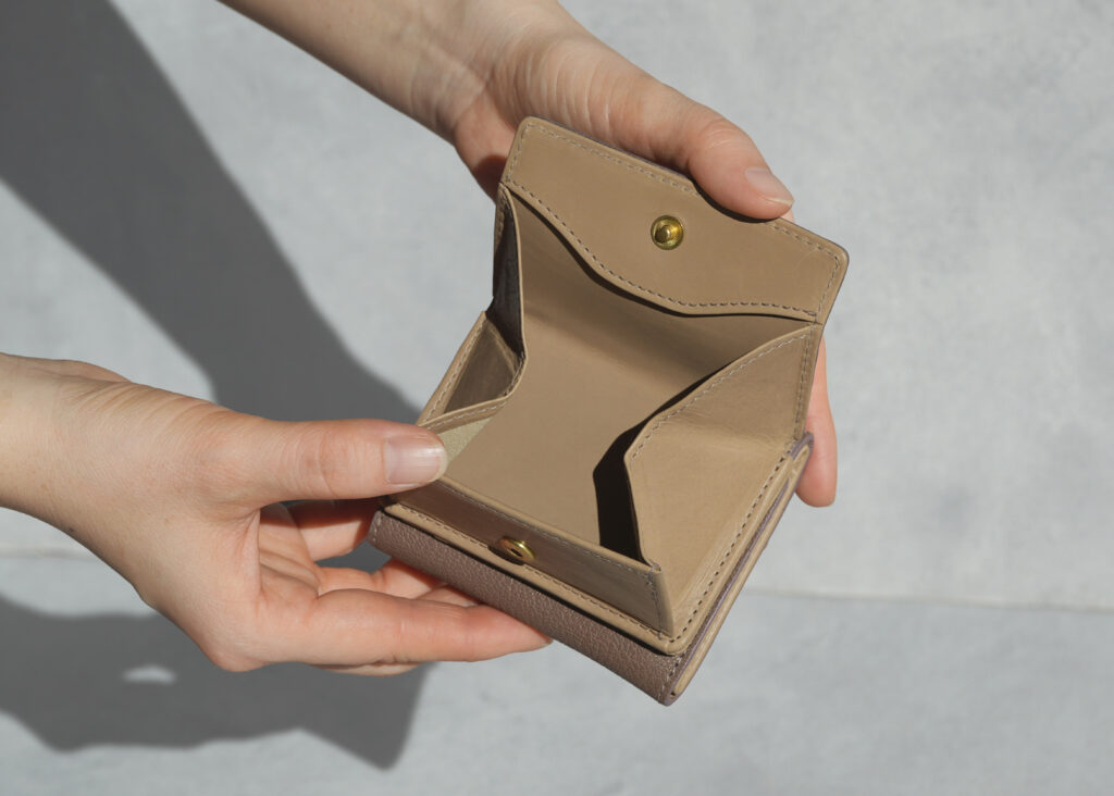 二つ折り財布-3