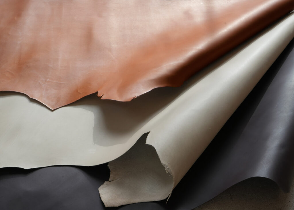 イタリア・インカス社の最上級ベビーカーフを使用