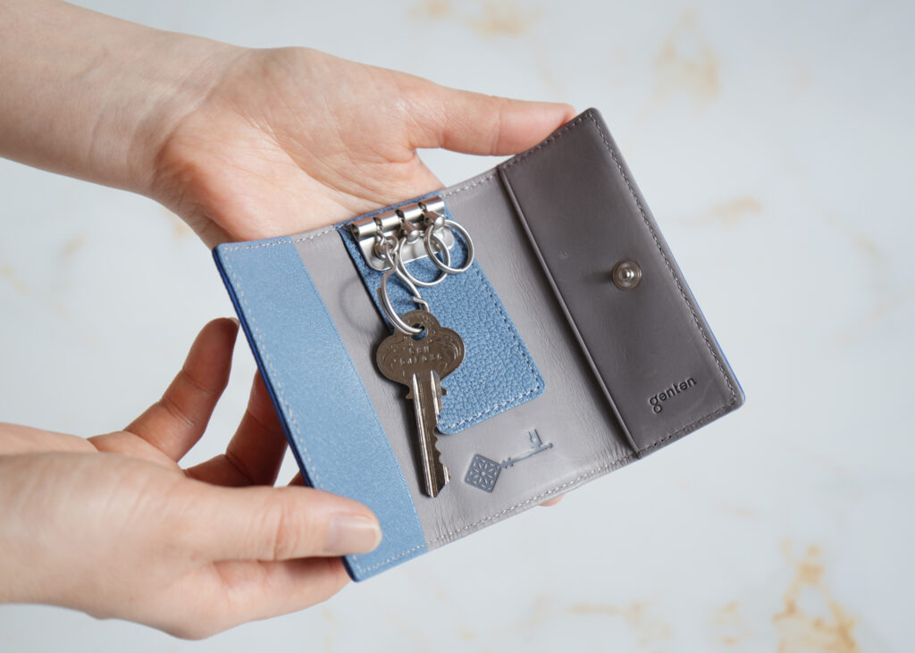 キーケース|小ぶり3連で、ポケットの中までスマート