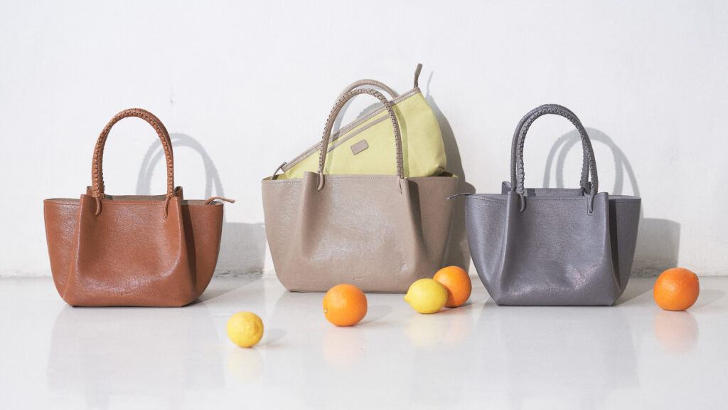 ミニマルに、華やかに。春のトートバッグ｜機能美を叶えるインナーポーチ付き