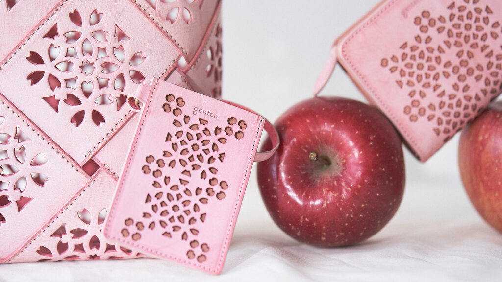 一目惚れ、のちに愛着。育つ桜バッグ｜春のバッグ2選＆小物3選