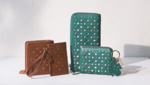 四つ葉のクローバーを忍ばせて。本革レディース財布3選+小物2選｜gentenのアイキャッチ画像です。