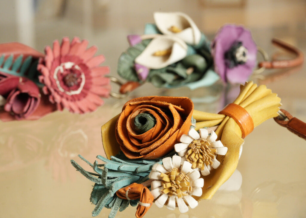 イタリアレザーが連れてきた、明るい色