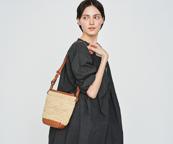 【直営店・WEB限定】ルチア ショルダーバッグ